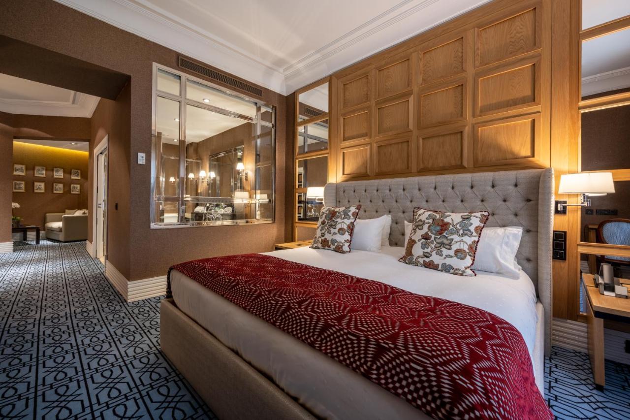 ホテル レクトル サラマンカ エクステリア 写真 A bedroom at the hotel