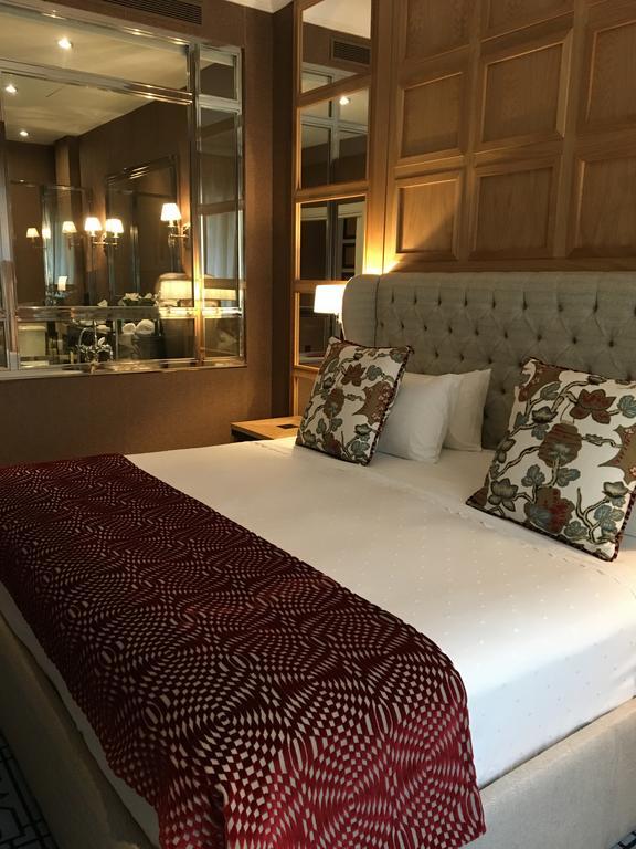 ホテル レクトル サラマンカ エクステリア 写真 A bedroom at the hotel