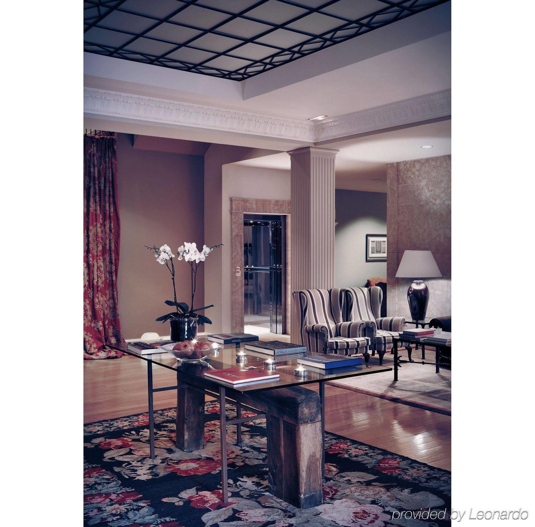 ホテル レクトル サラマンカ エクステリア 写真 A dining room