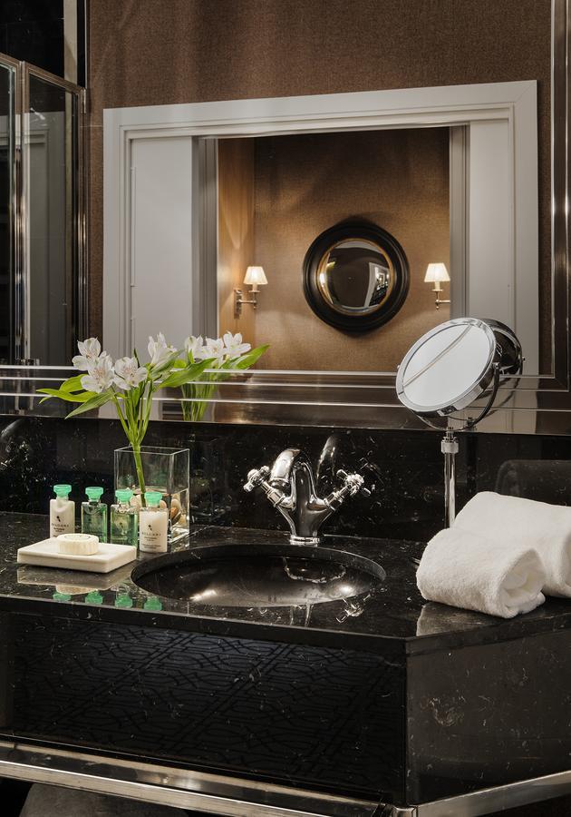 ホテル レクトル サラマンカ エクステリア 写真 Bathroom
